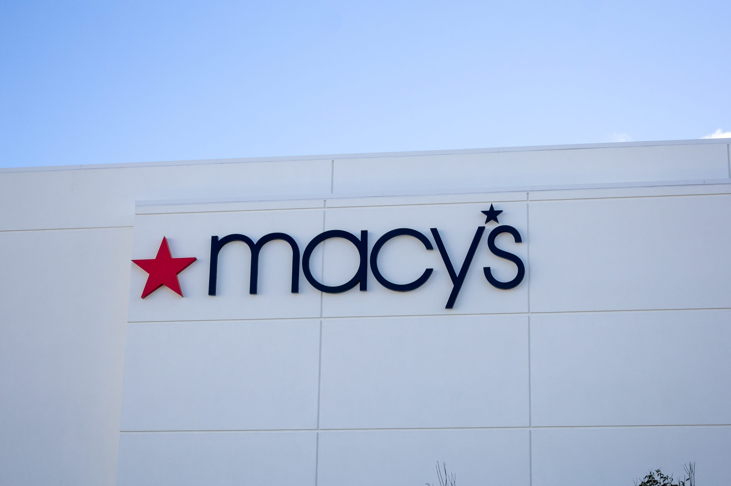 Save up to 86% during the Macy's Labor Day sale